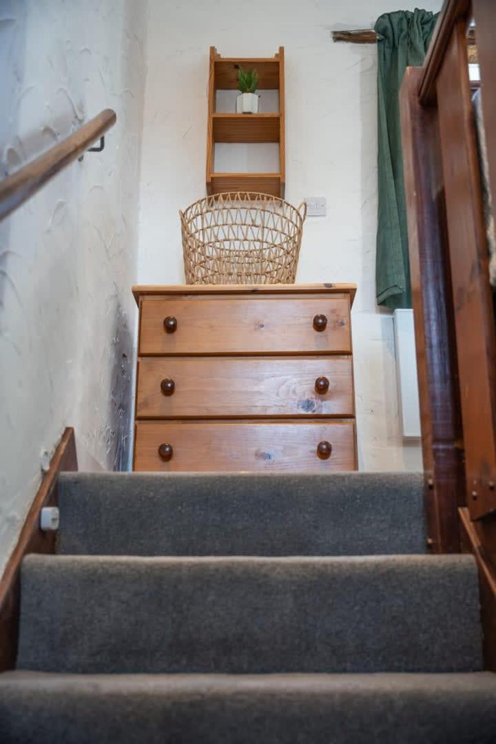 Lovely 2 Bedroom Coastal Cottage Near Bude Exterior photo